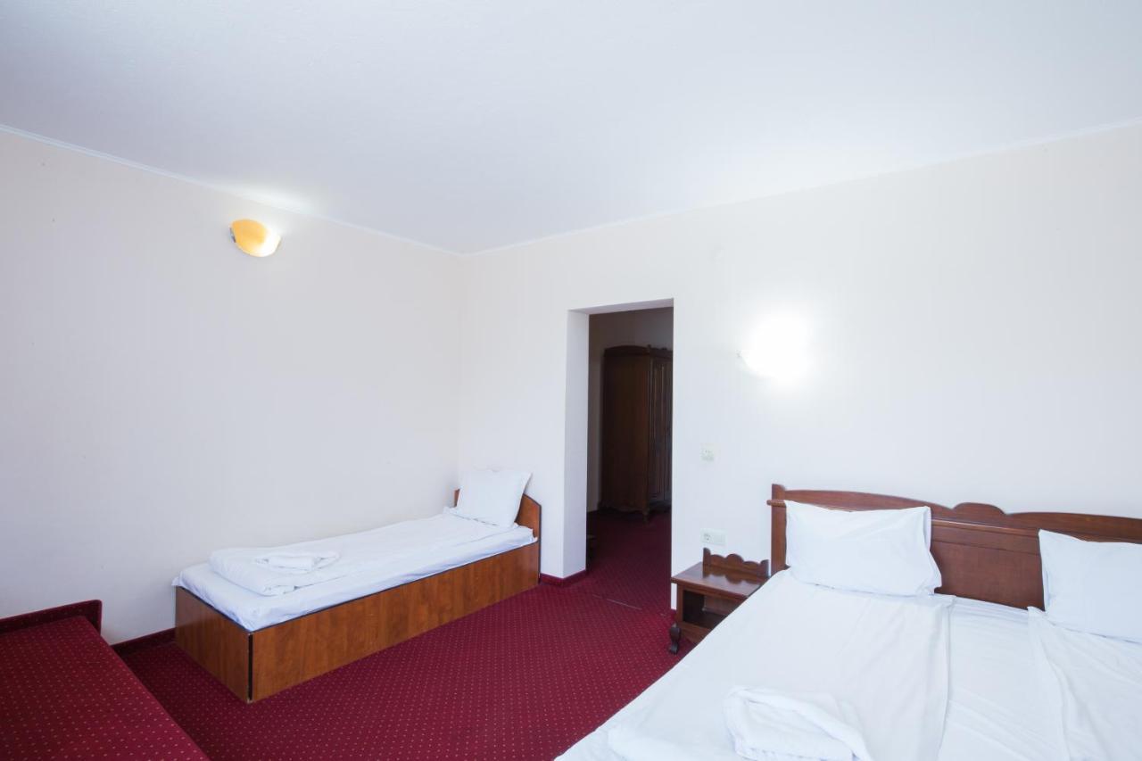 Dumbrava Sibiului Hotel Ngoại thất bức ảnh