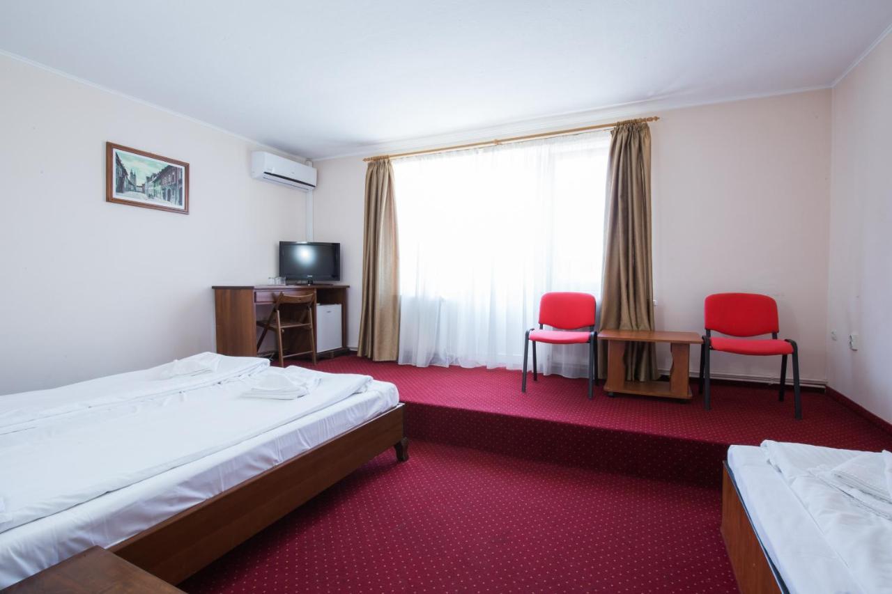 Dumbrava Sibiului Hotel Ngoại thất bức ảnh